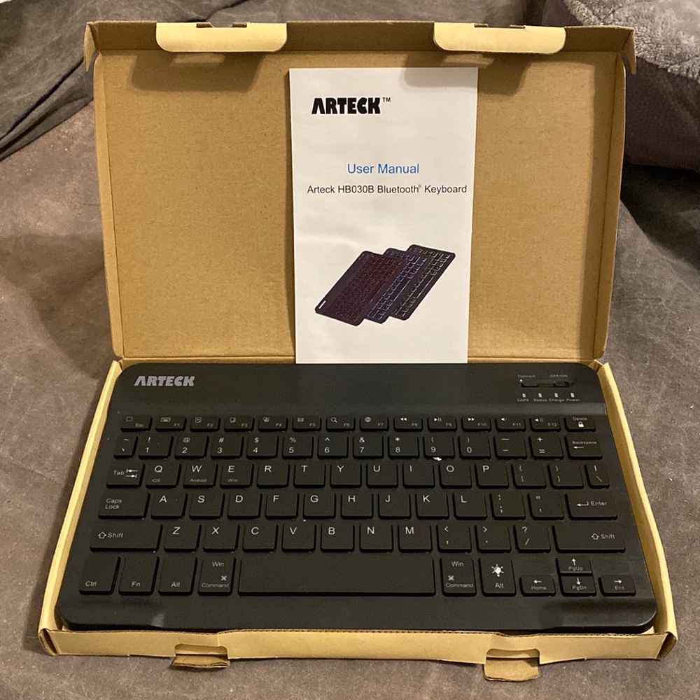 Article Bluetooth keyboard